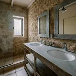 Villa - Olive *