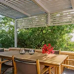 - Olive Villa Riglia