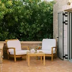 Villa - Olive
