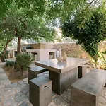 - Olive Villa Riglia