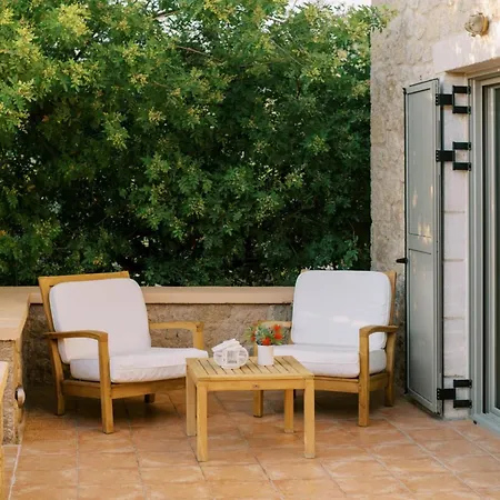 Villa - Olive